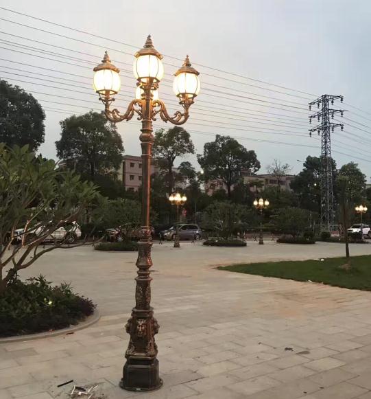 好色先生APP官方正版下载链接照明翻砂鋁/壓鑄鋁庭院燈安裝後亮燈效果